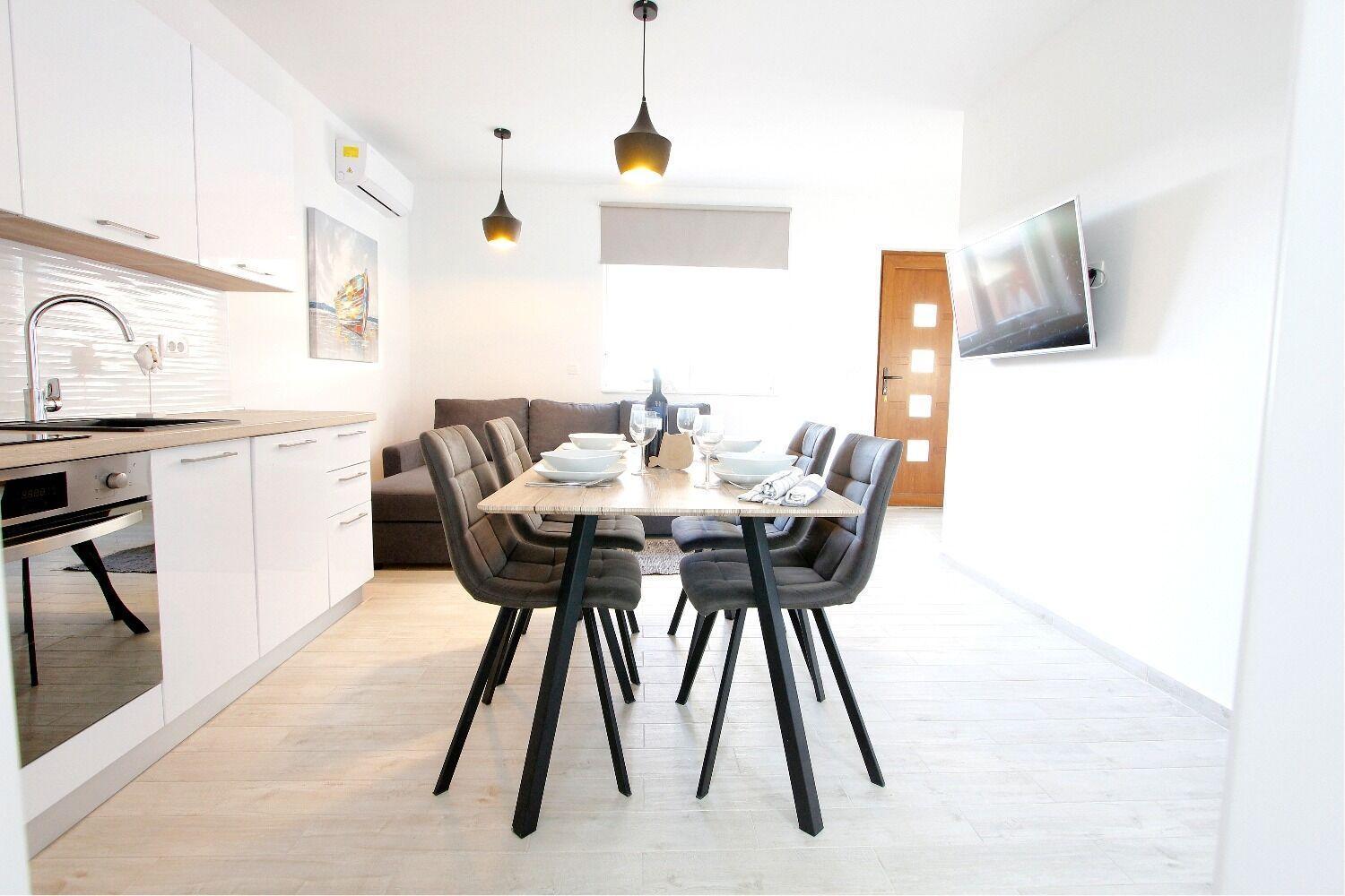 Apartments Oasis ニン エクステリア 写真